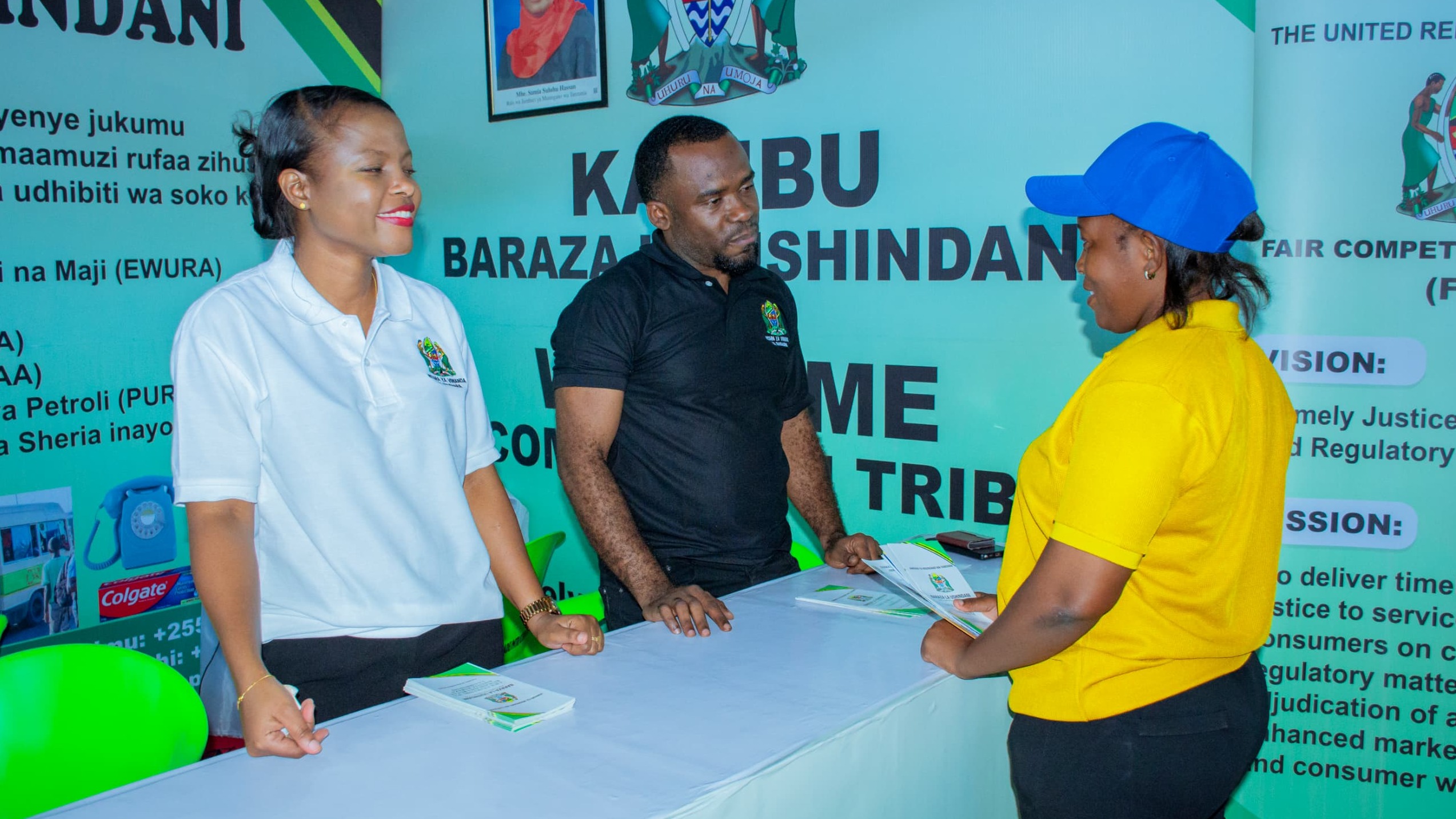 WATUMISHI WA BARAZA LA USHINDANI (FCT) WAKIENDELEA KUTOA ELIMU KWA WANANCHI KWENYE MAONESHO YA SABASABA – 2025